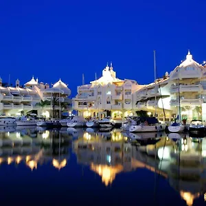  Apartment One Palm View 2-bdr - A Step From The Ocean! Spain